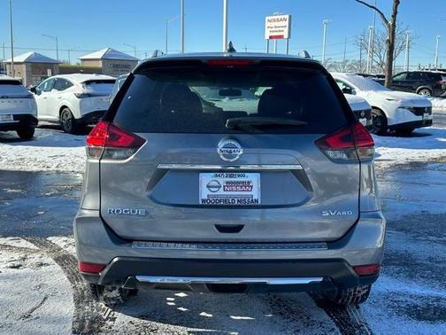 2017 Nissan Rogue SV