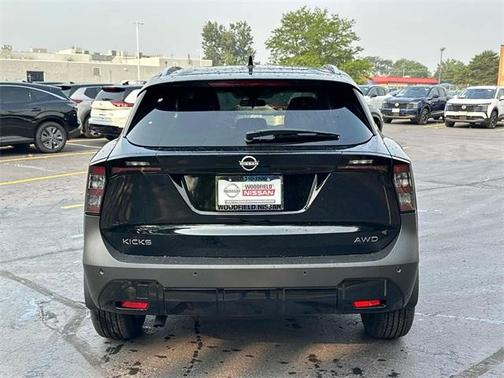 2025 Nissan Kicks SV