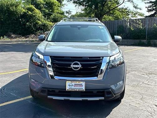2025 Nissan Pathfinder Platinum