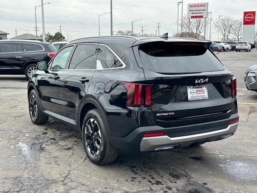 2025 Kia Sorento S