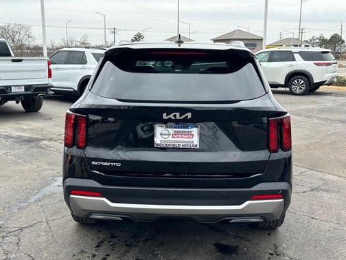 2025 Kia Sorento S
