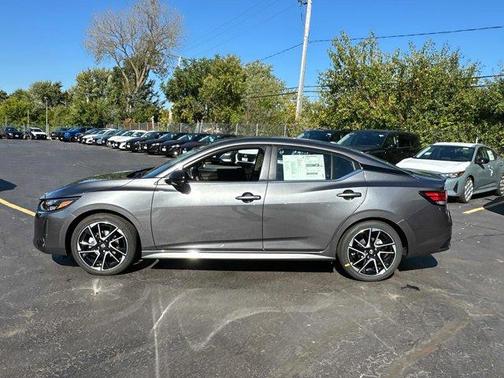 2025 Nissan Sentra SR