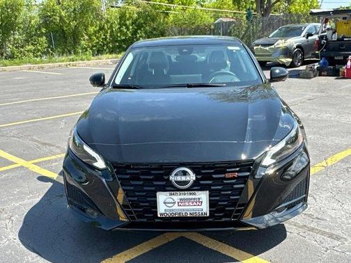Black 2026 Nissan Altima 2.5 SR