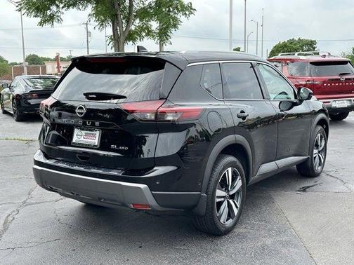 2024 Nissan Rogue SL