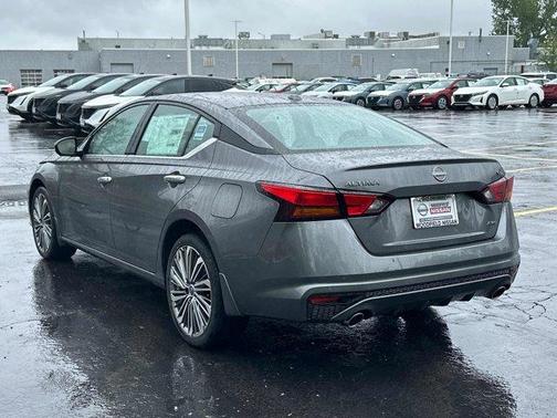 2025 Nissan Altima SL