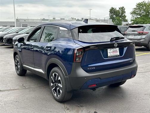 2025 Nissan Kicks SV