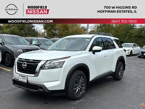 2025 Nissan Pathfinder SV