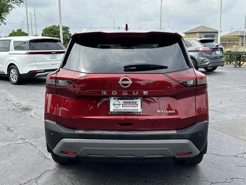 2022 Nissan Rogue SV