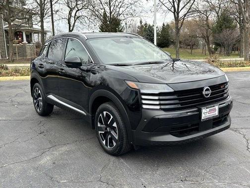 2025 Nissan Kicks SR