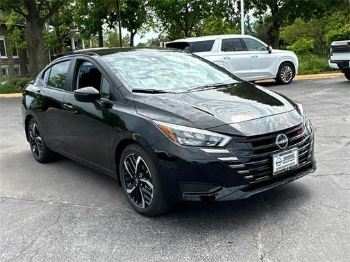 2025 Nissan Versa 1.6 SR