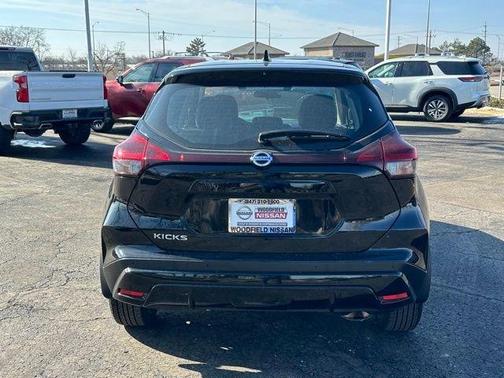 2021 Nissan Kicks S
