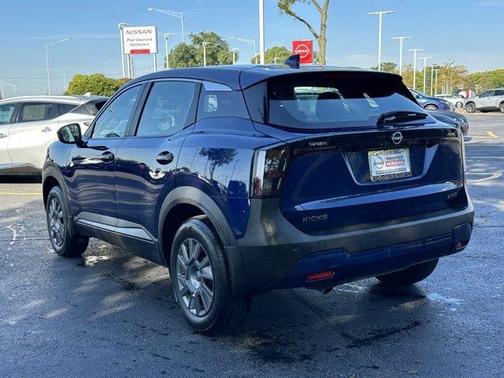 2025 Nissan Kicks S