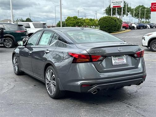 2025 Nissan Altima SL