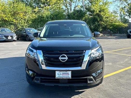 2025 Nissan Pathfinder S