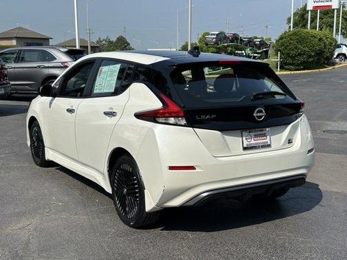 2023 Nissan Leaf SV PLUS