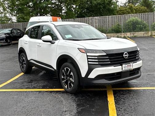 2025 Nissan Kicks SV