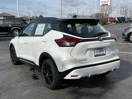 2023 Nissan Kicks SR