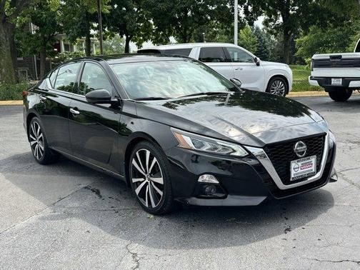 2020 Nissan Altima 2.0 Platinum