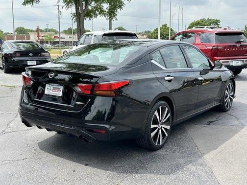 2020 Nissan Altima 2.0 Platinum