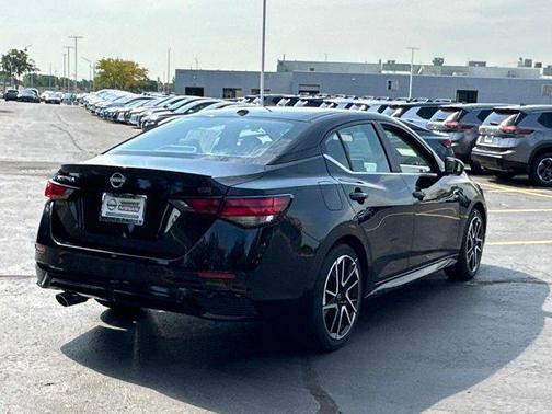 2025 Nissan Sentra SR