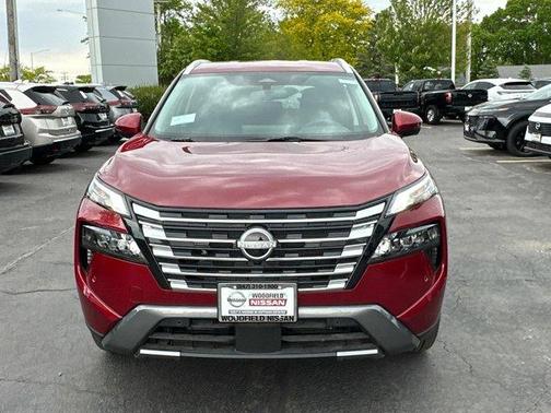 2025 Nissan Rogue SL