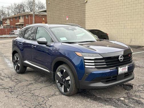 2025 Nissan Kicks SR