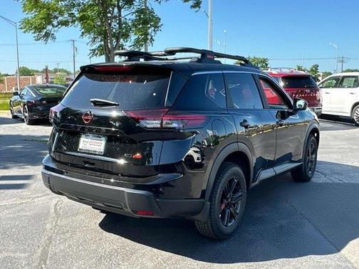 2025 Nissan Rogue Rock Creek