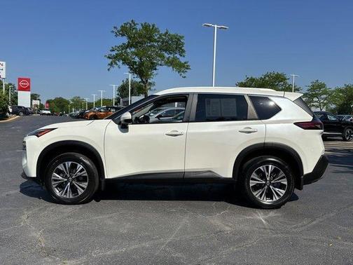 2022 Nissan Rogue SV