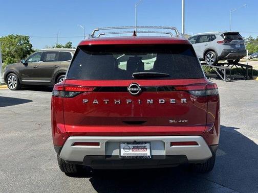 2023 Nissan Pathfinder SL