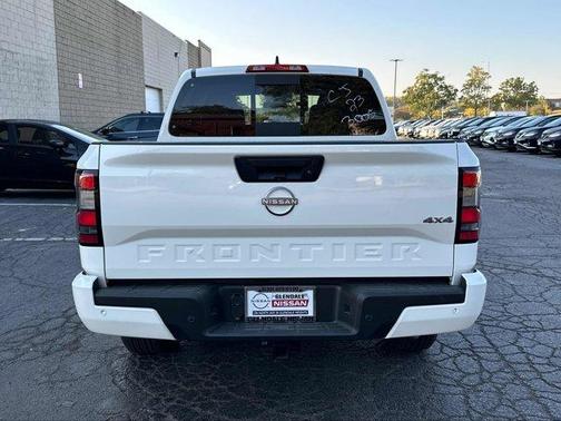 2025 Nissan Frontier SV