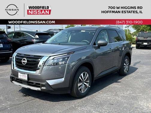 2025 Nissan Pathfinder SL
