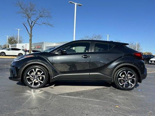 2021 Toyota C-HR XLE