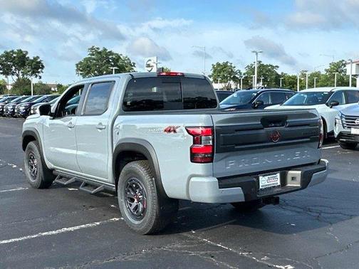2025 Nissan Frontier PRO-4X