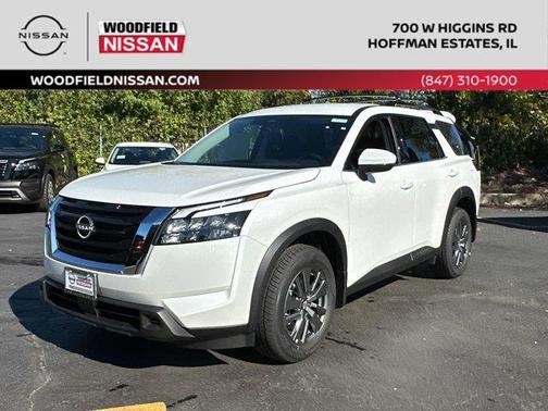 2025 Nissan Pathfinder SV