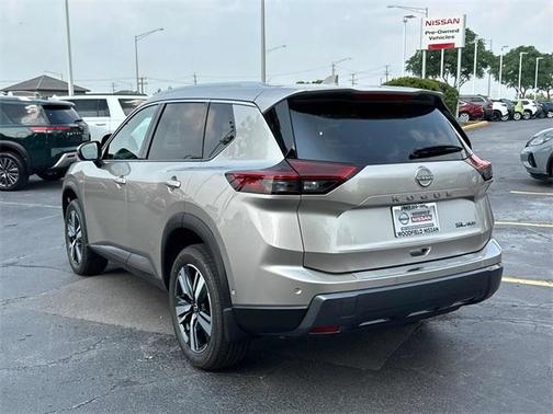 2025 Nissan Rogue SL