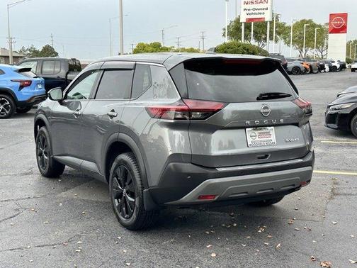 2022 Nissan Rogue SV