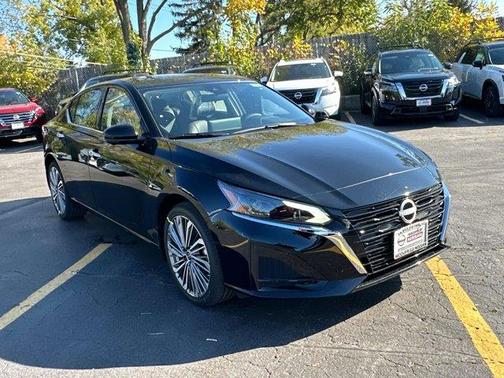 2025 Nissan Altima SL