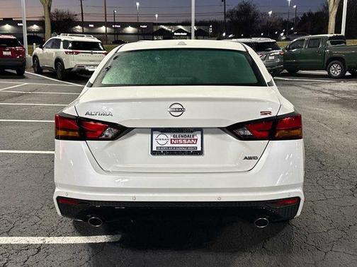 2025 Nissan Altima SR