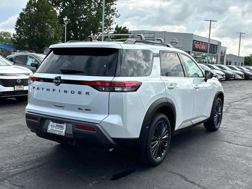 Everest White P 2026 Nissan Pathfinder SL