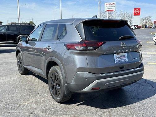 2022 Nissan Rogue SV