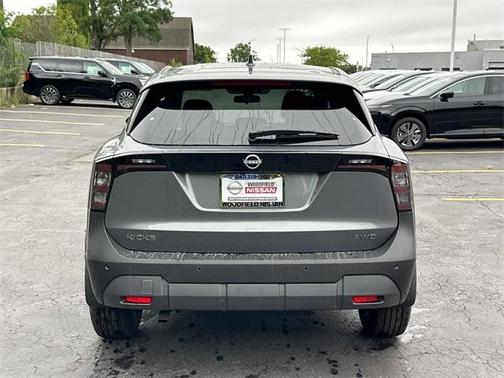 2025 Nissan Kicks SV