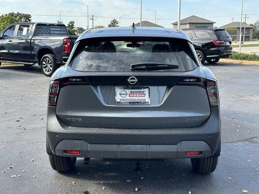 2025 Nissan Kicks SV