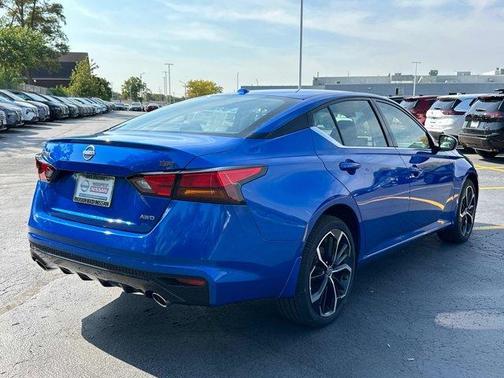 2025 Nissan Altima SR