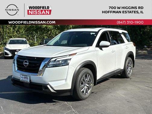 2025 Nissan Pathfinder SV