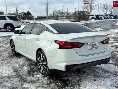 2022 Nissan Altima 2.5 SR