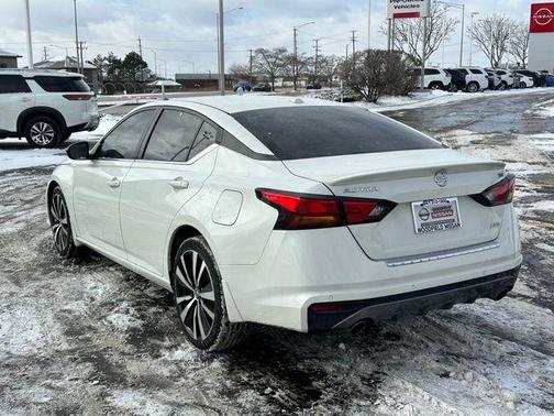 2022 Nissan Altima 2.5 SR