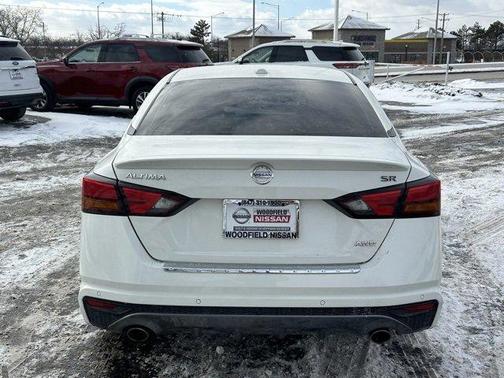 2022 Nissan Altima 2.5 SR
