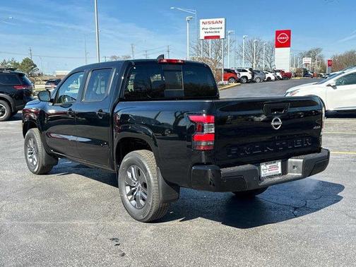 2025 Nissan Frontier SV
