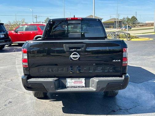 2025 Nissan Frontier SV