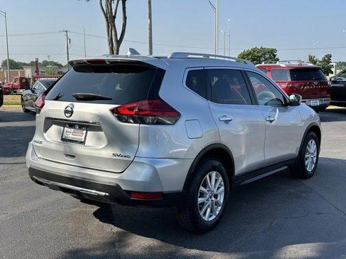 2017 Nissan Rogue SV